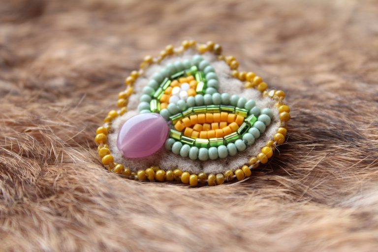 beadwork from Miyo-atoskâta